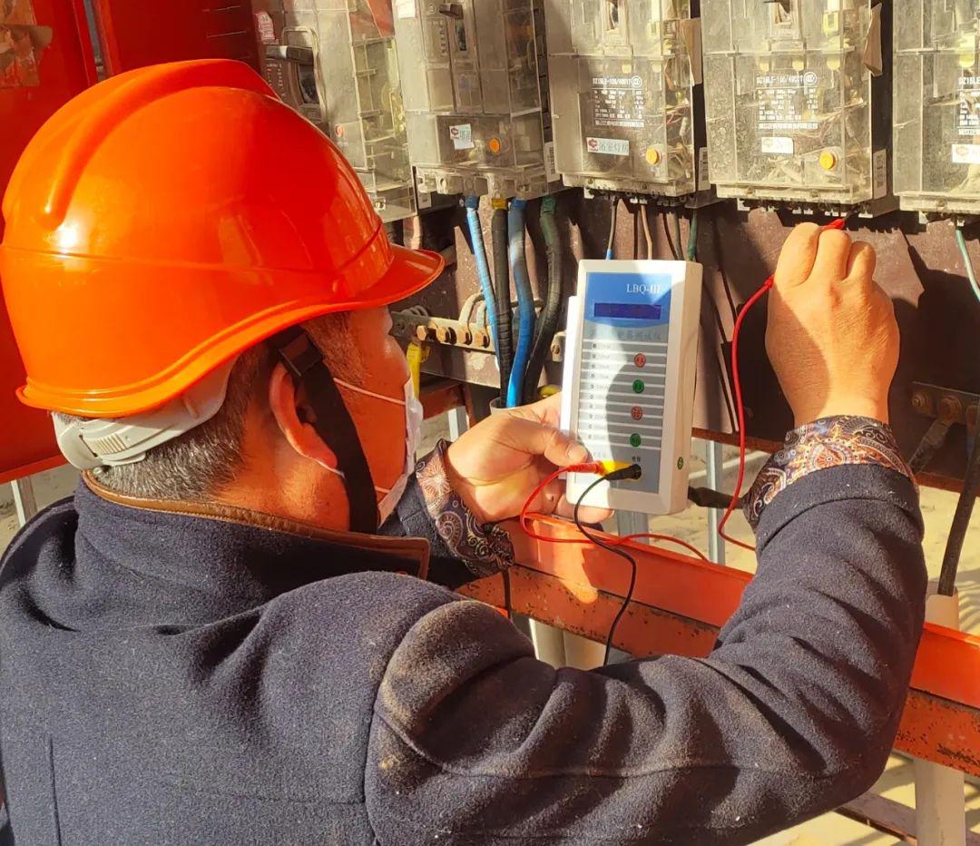 第三項目部深入開展機電設備接地隱患大排查，筑牢安全生產防線